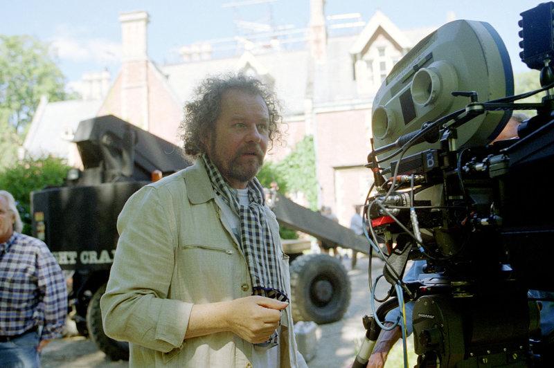 Conversation between Mike Figgis and Mania Akbari, “Part One” 