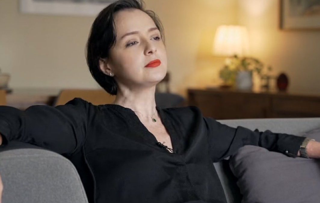 نقدی بر مستند ترانه 